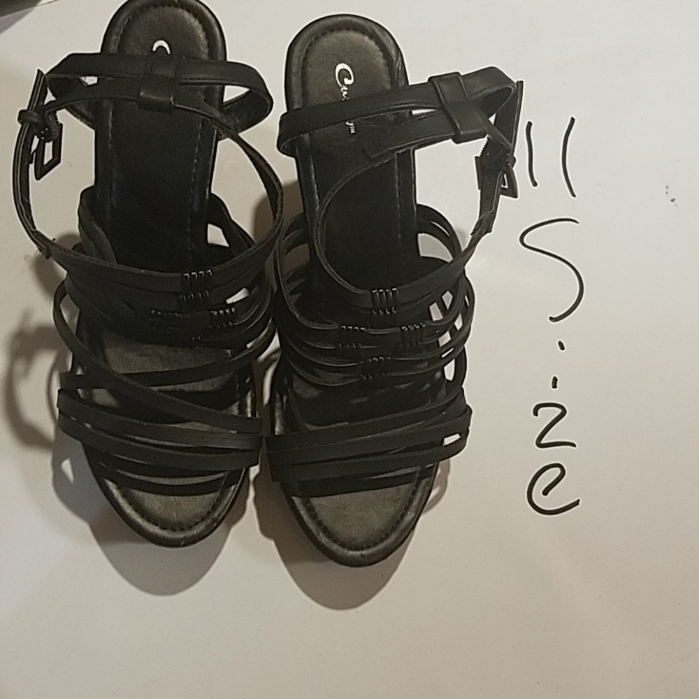 Size 11 womens curfew heel wedges